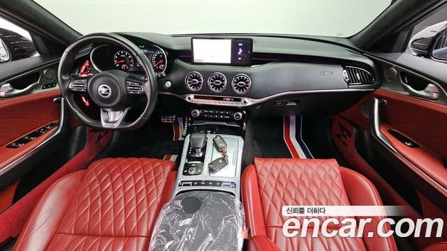 Kia Stinger 2021 — ფოტო 6/20