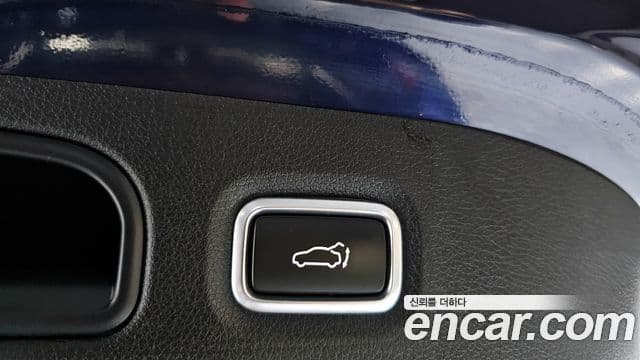 Kia Stinger 2021 — ფოტო 16/20