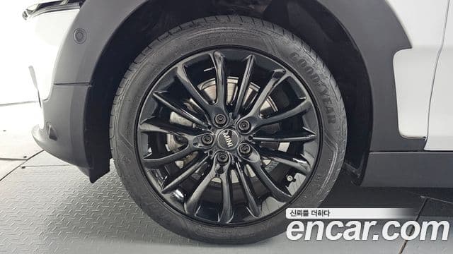 Mini Cooper Clubman 2023 — Şəkil 5/20