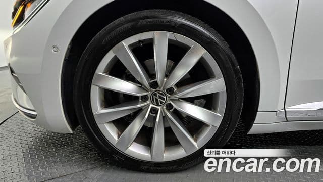 Volkswagen Arteon 2022 — ფოტო 5/20