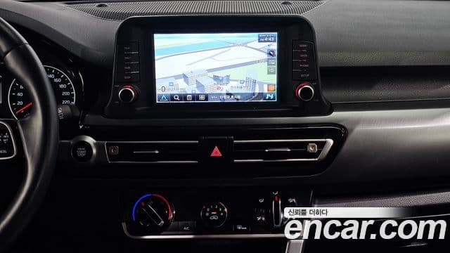 Kia Seltos 2021 — ფოტო 19/19