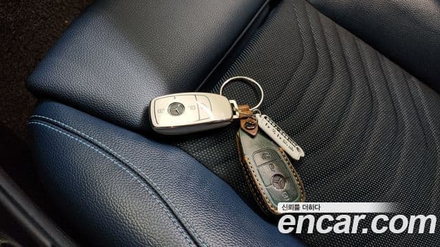 Mercedes-Benz A-Class 2019 — ფოტო 14/20