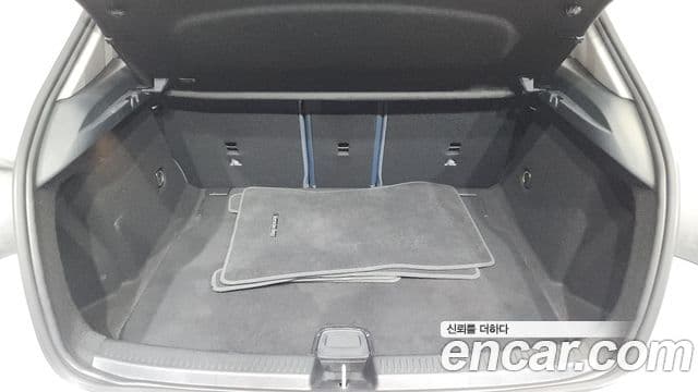 Mercedes-Benz A-Class 2019 — ფოტო 17/20