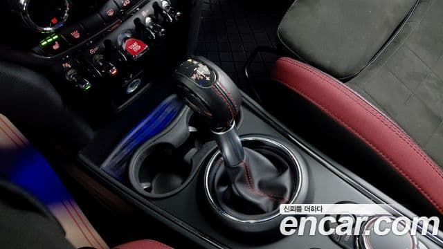 Mini Cooper S Countryman 2019 — Фото 8/20