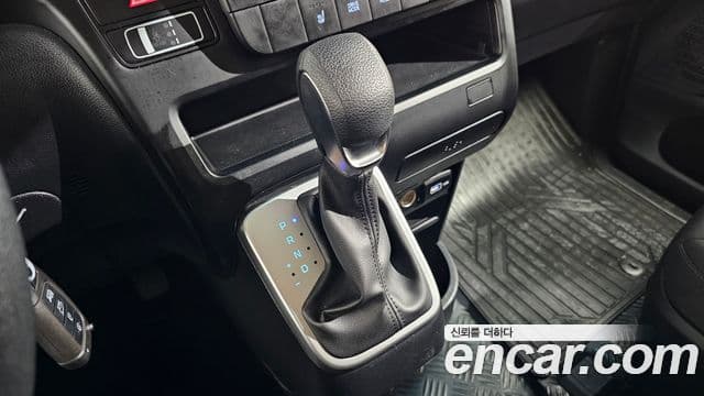 Hyundai Staria 2021 — Şəkil 9/20