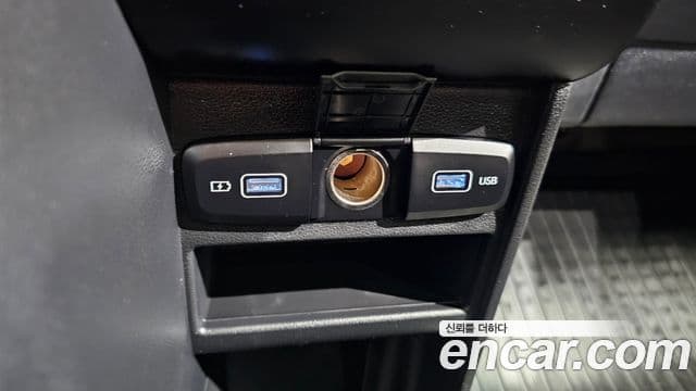 Hyundai Staria 2021 — Şəkil 10/30