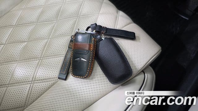 Genesis GV80 2021 — ფოტო 16/20