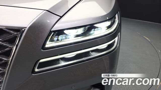 Genesis GV80 2021 — Photo 23/32