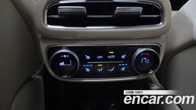 Genesis GV80 2021 — Photo 25/32