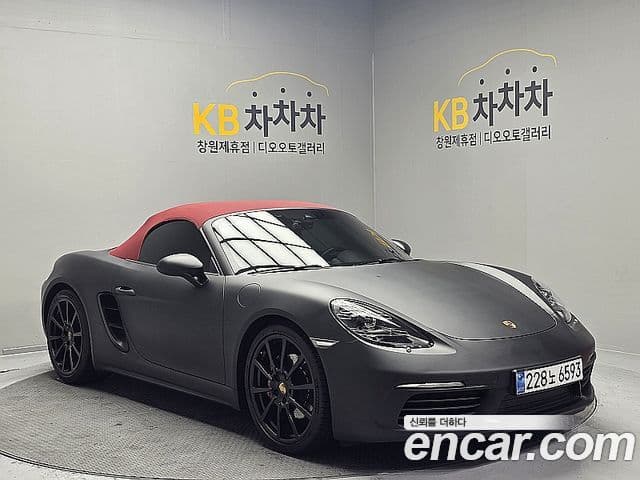 Porsche 718 Boxster 2018 — Şəkil 1/19