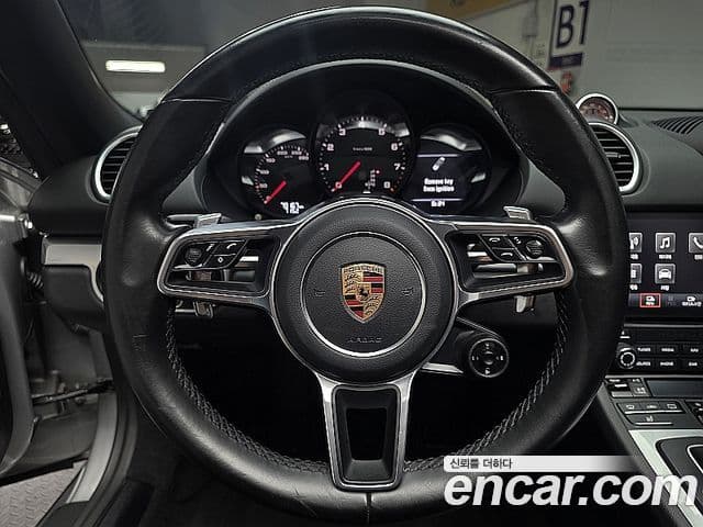 Porsche 718 Boxster 2018 — Şəkil 9/19
