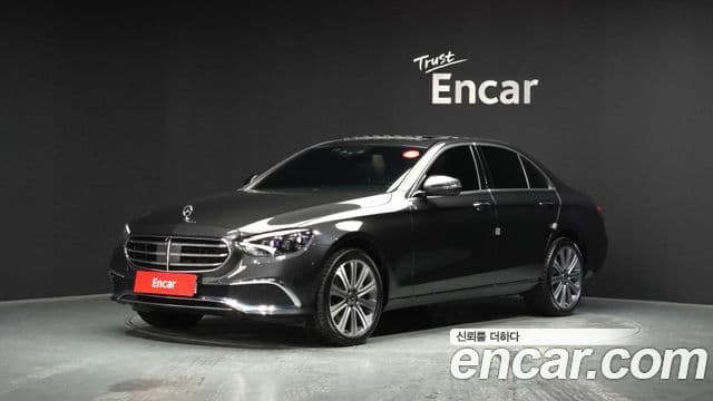 Mercedes-Benz E-Class 2023 — Şəkil 1/20