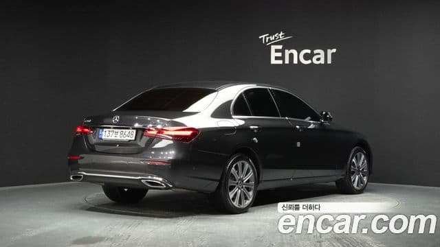 Mercedes-Benz E-Class 2023 — Şəkil 2/20