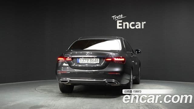 Mercedes-Benz E-Class 2023 — Şəkil 4/20