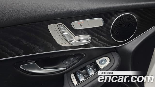 Mercedes-Benz GLC-Class 2019 — Фото 13/20