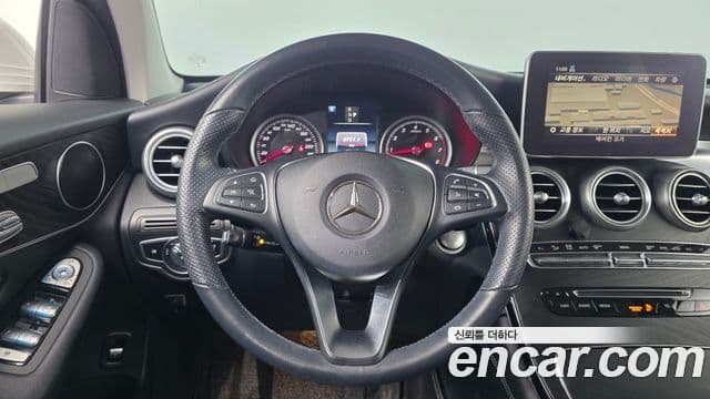 Mercedes-Benz GLC-Class 2019 — Фото 16/20