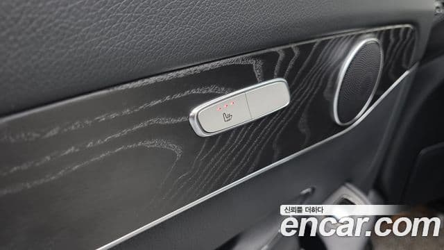 Mercedes-Benz GLC-Class 2019 — Фото 19/20