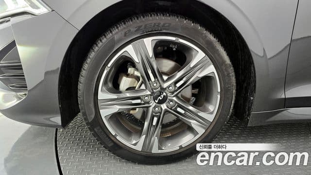 Kia K5 2021 — ფოტო 5/20