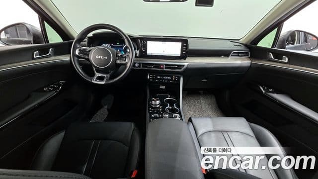 Kia K5 2021 — ფოტო 7/20