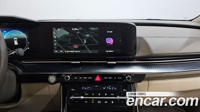 Kia Carnival 2021 — ფოტო 12/20