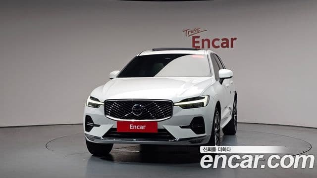 Volvo XC60 2025 — ფოტო 3/20