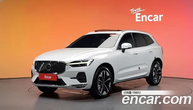 Volvo XC60 2025 — ფოტო 1/20