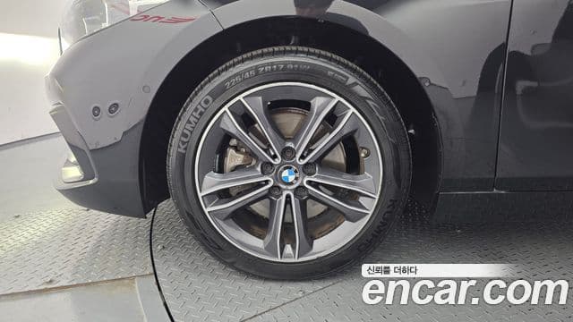 BMW 1 Series 2021 — Şəkil 5/20