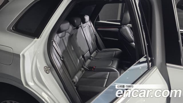 Audi Q5 2020 — ფოტო 12/20