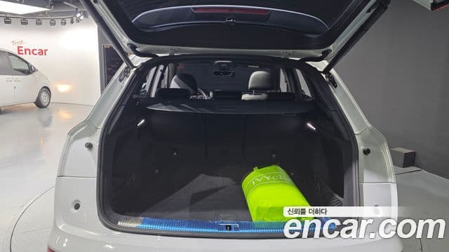 Audi Q5 2020 — ფოტო 19/20