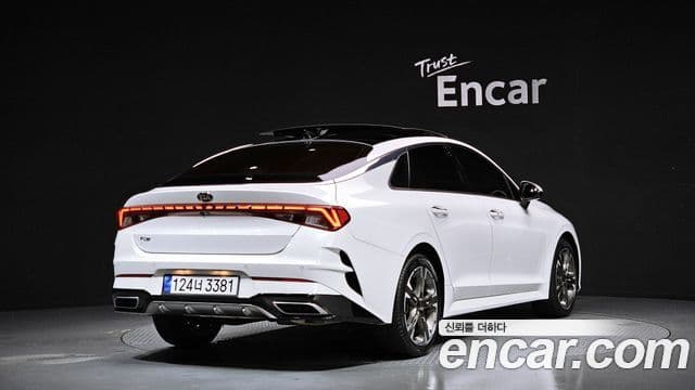 Kia K5 2021 — Şəkil 2/20