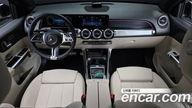 Mercedes-Benz GLB-Class 2024 — ფოტო 7/20