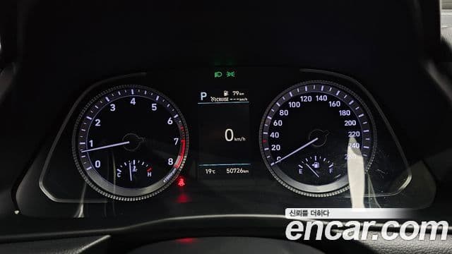 Hyundai Sonata 2021 — ფოტო 8/20