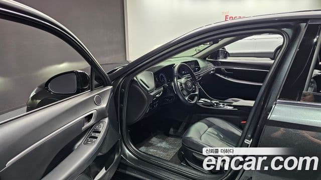 Hyundai Sonata 2021 — ფოტო 10/20