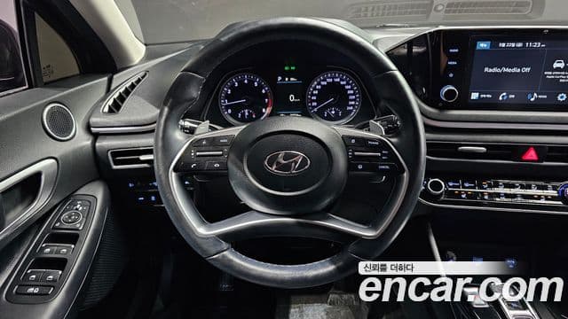 Hyundai Sonata 2021 — ფოტო 13/20