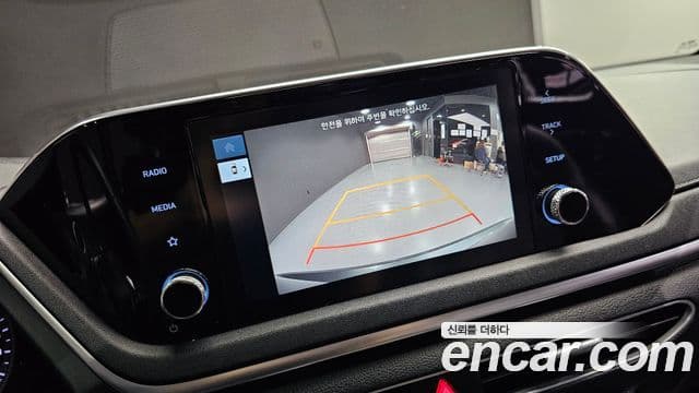 Hyundai Sonata 2021 — ფოტო 14/20