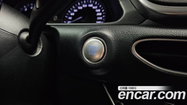 Hyundai Sonata 2021 — ფოტო 19/20