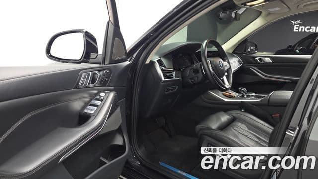 BMW X7 2022 — ფოტო 10/20