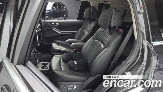 BMW X7 2022 — ფოტო 12/20