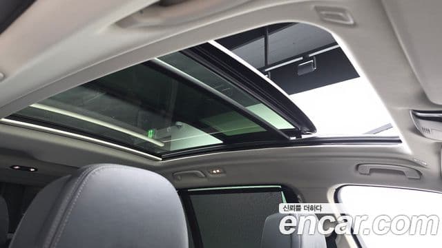 BMW X7 2022 — ფოტო 18/20