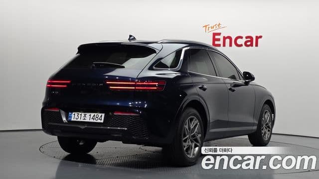 Genesis GV70 2022 — Şəkil 1/20