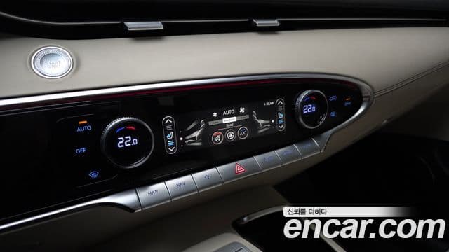 Genesis GV70 2022 — Şəkil 17/20