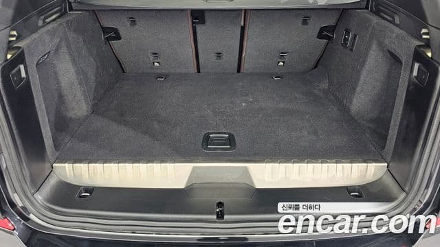 BMW X3 2021 — Şəkil 28/33