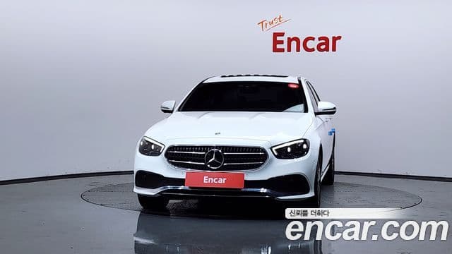 Mercedes-Benz E-Class 2021 — ფოტო 3/20