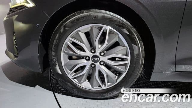 Kia K5 2022 — фото 4 из 20