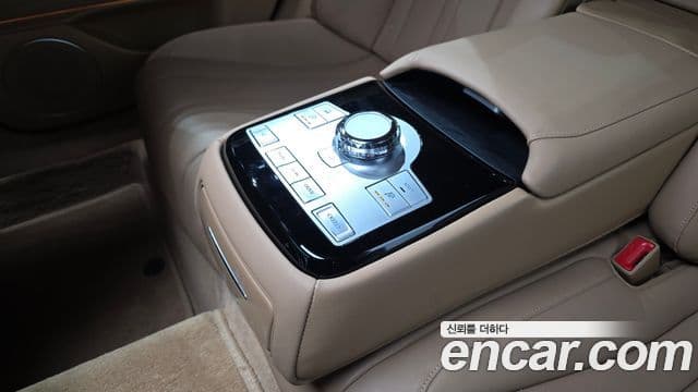Genesis Electrified G80 2024 — ფოტო 19/20