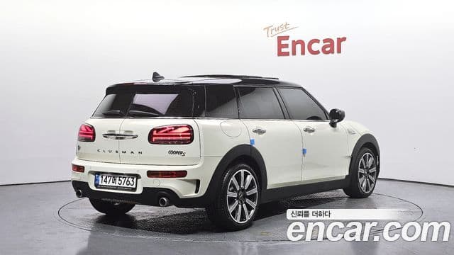 Mini Cooper S Clubman 2021 — Фото 2/20