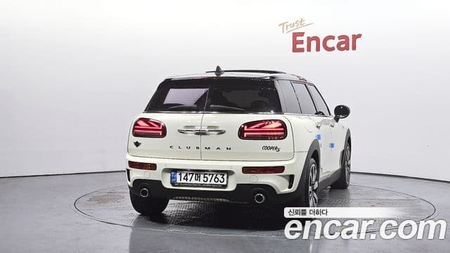 Mini Cooper S Clubman 2021 — Фото 4/20