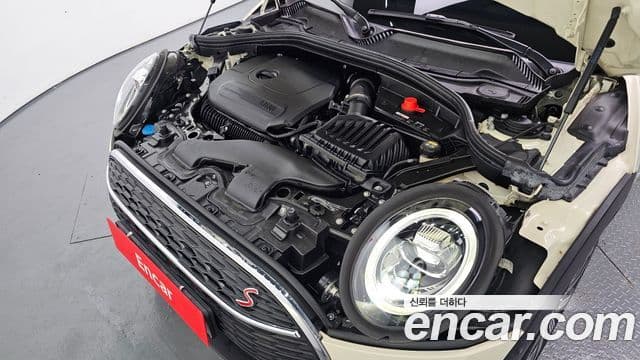 Mini Cooper S Clubman 2021 — Фото 6/20
