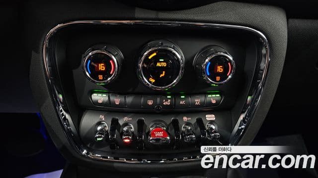Mini Cooper S Clubman 2021 — Фото 17/20
