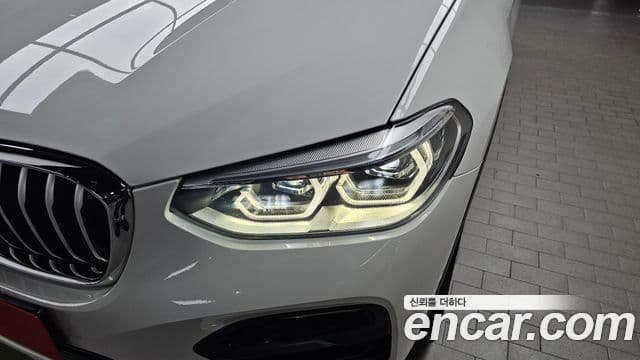 BMW X4 2019 — Şəkil 17/31